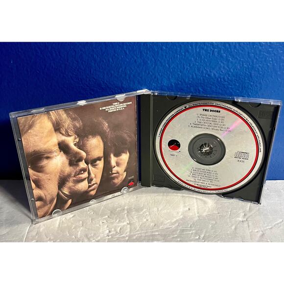 The Doors Self-Titled Album - Vintage CD with Autographed Signed by Ray Manzarek - Picture 9 of 9
